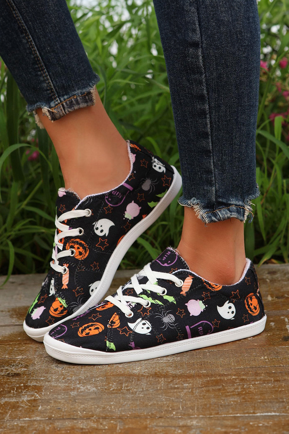 Black Halloween Pumpkin Ghost Print Lace-up Flat Shoes