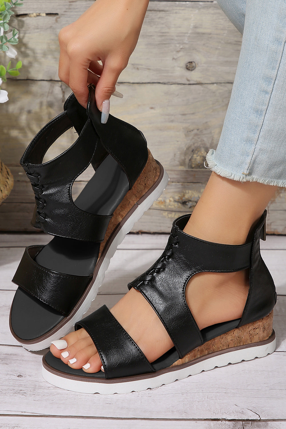 Black Crisscross Detail Hollowed Leather Gladiator Sandals